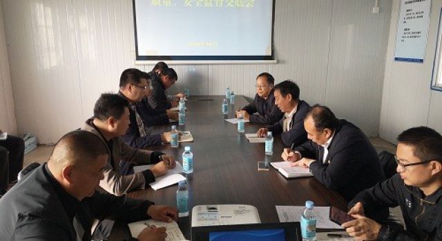 東營市交通工程質(zhì)量監(jiān)督站對廬山路南延工程進(jìn)行質(zhì)量、安全監(jiān)督交底